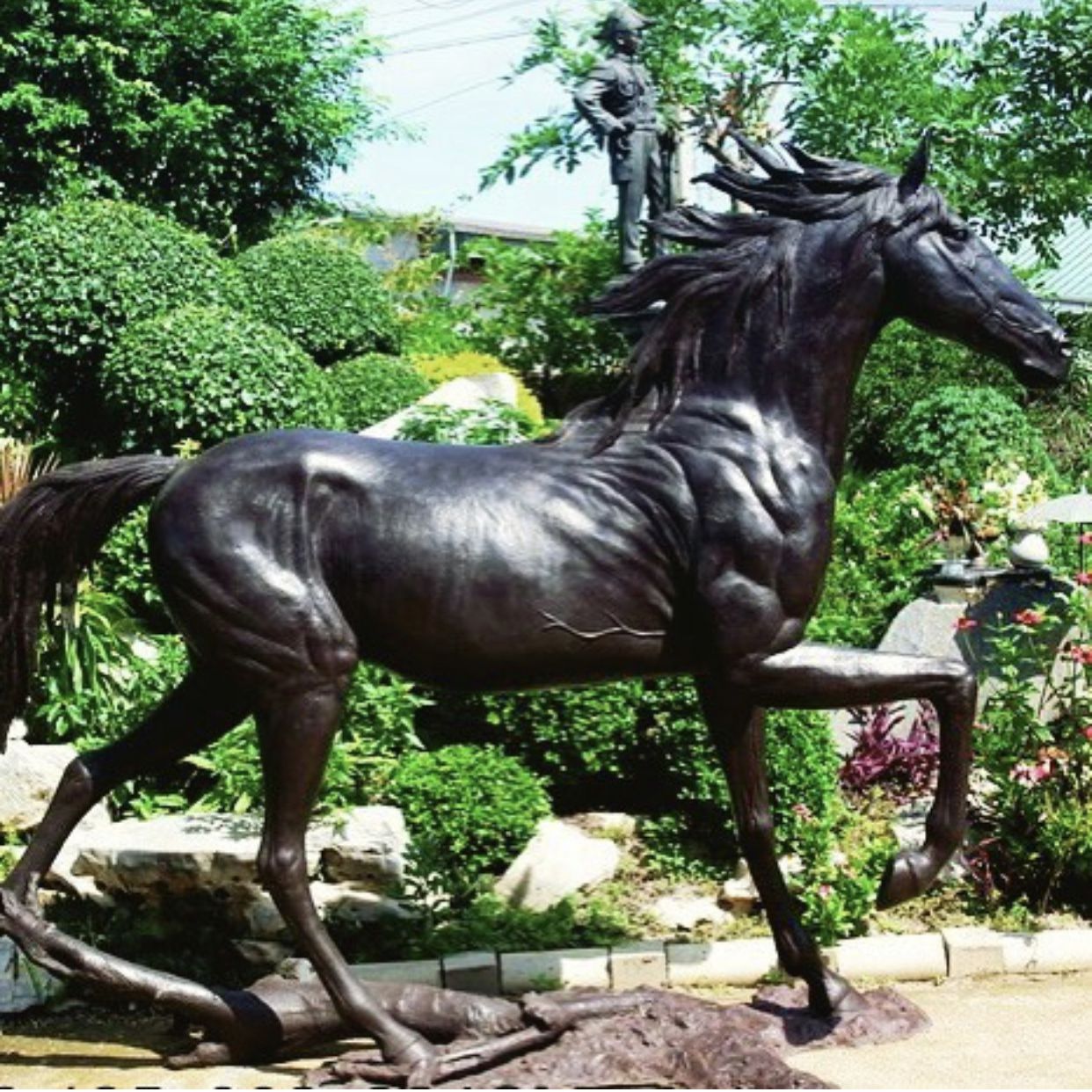 custom running horse sculpture