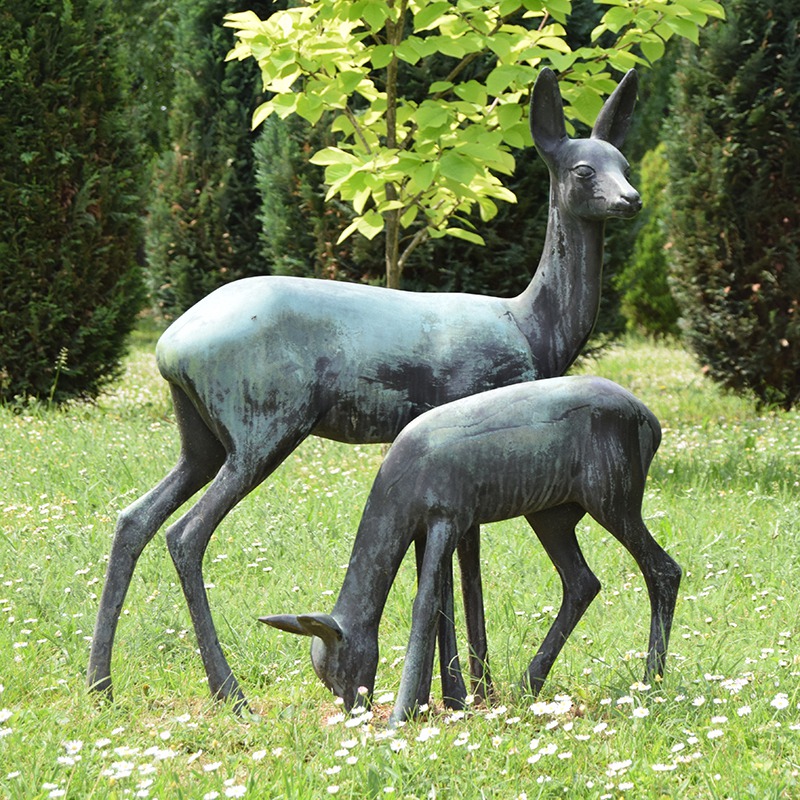 metal sculpture deer statues