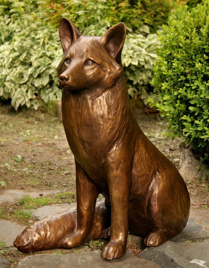 bronze garden wolf statue