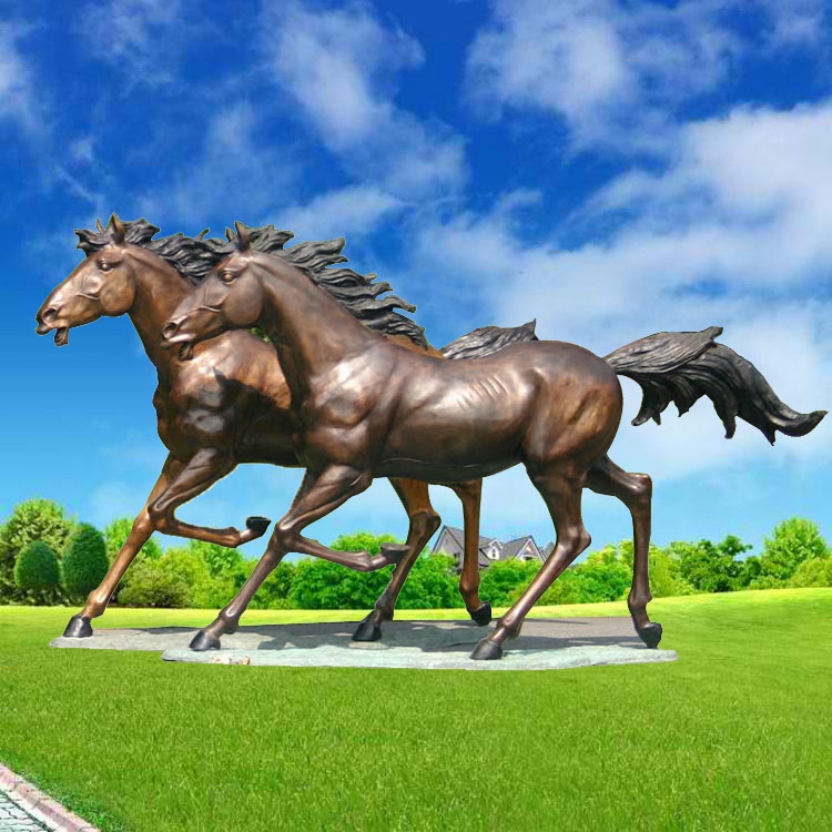 Two horses statue 