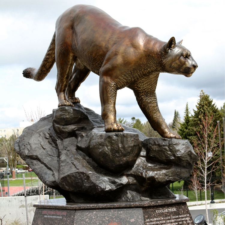 bronze sculpture leopard