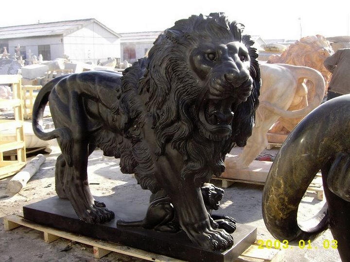 large outdoor lion statues