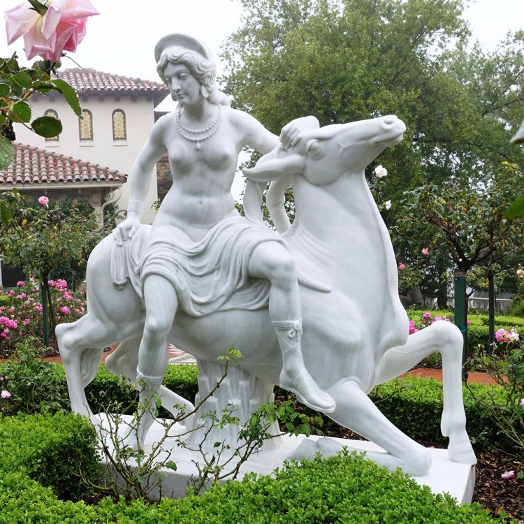 sex woman with horse statue