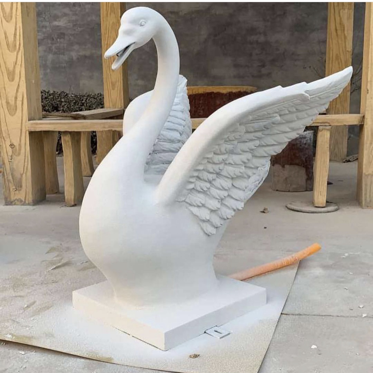 swan sculpture decor