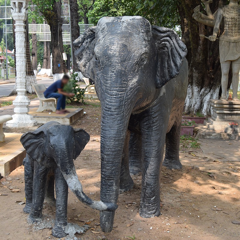 sculpture elephant