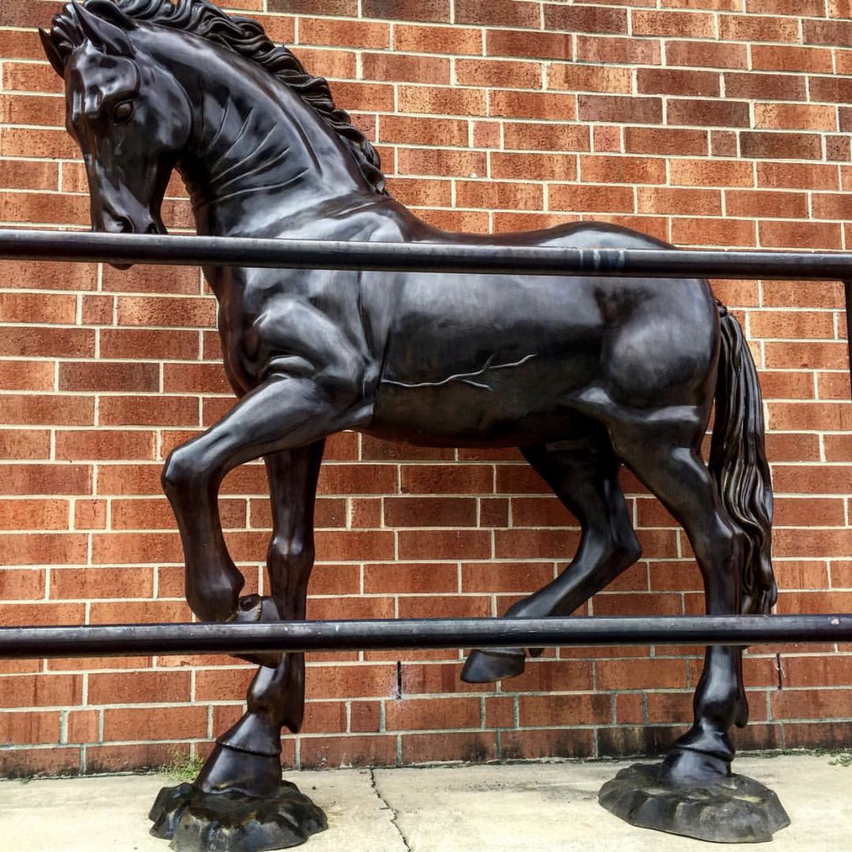 statue horse life size sculpture