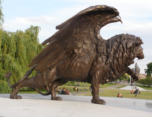 winged lion sculpture bronze statue
