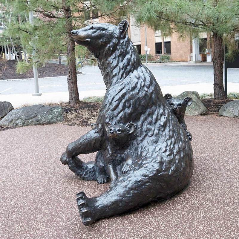 sea bear sculpture