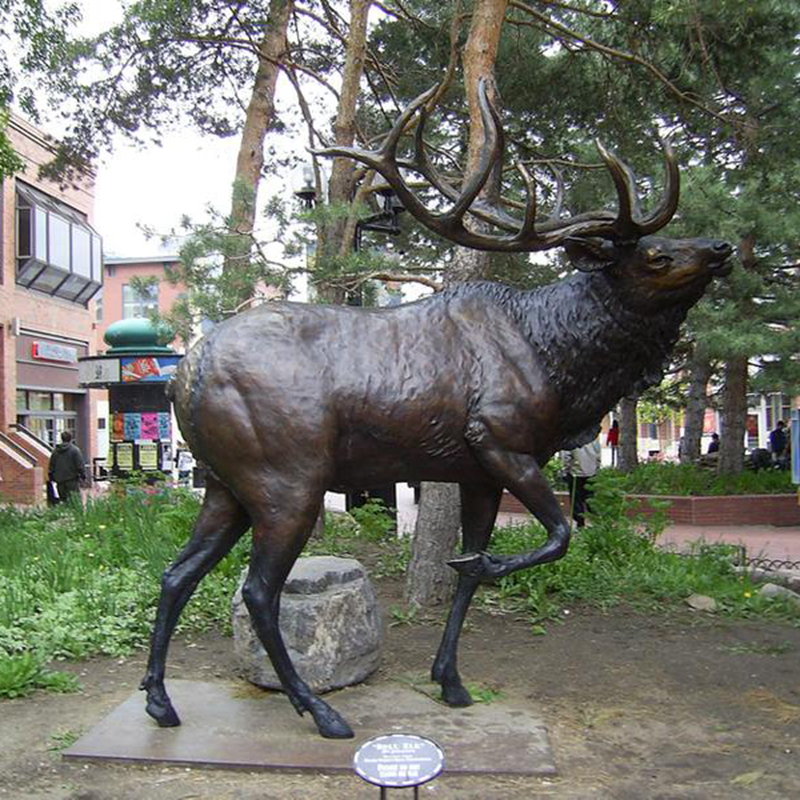 garden deer sculpture