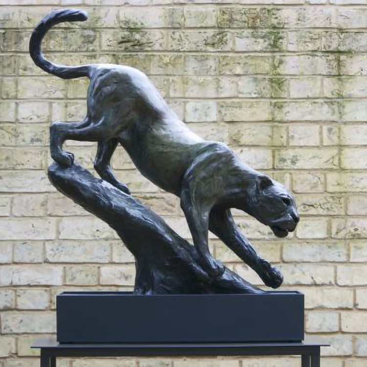 lioness sculpture
