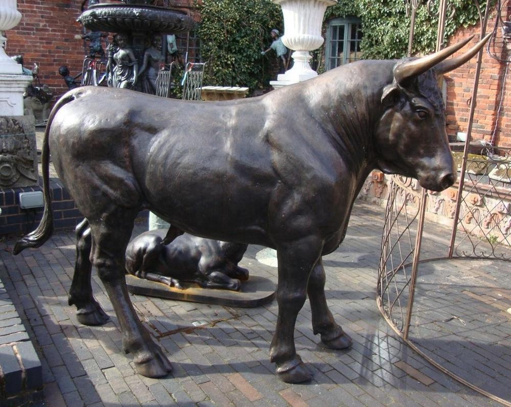 ornament copper bull sculpture