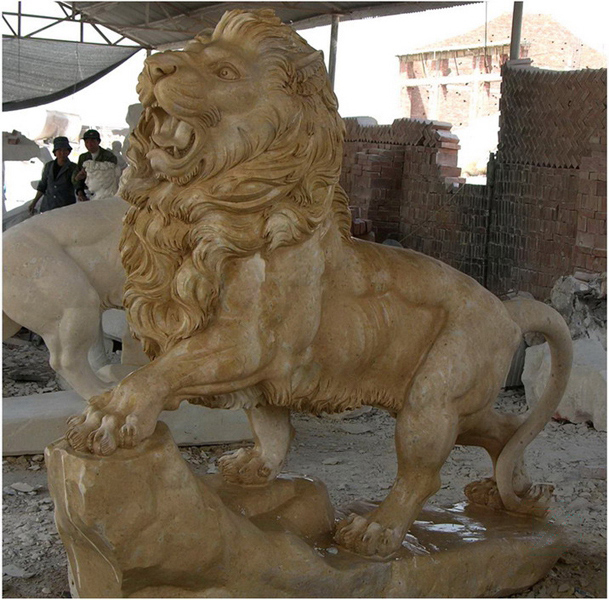 Nature yellow marble lion good quality marble hand carved lion statue design.