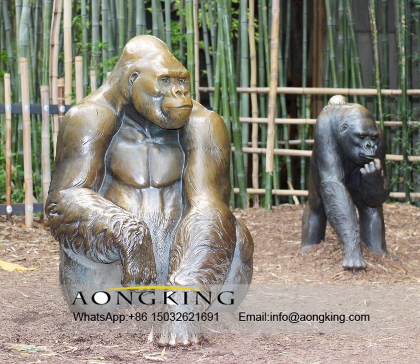 gorilla bronze statue for nature zoo