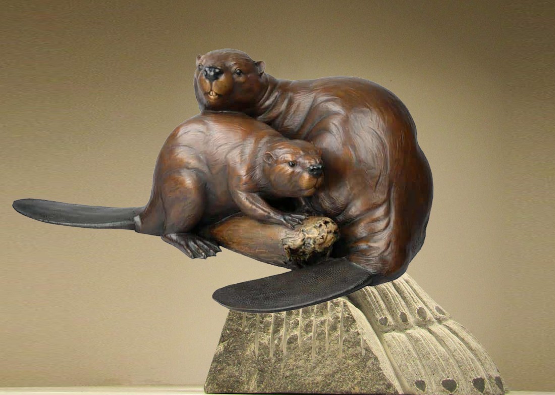 Bronze statue of giant otter