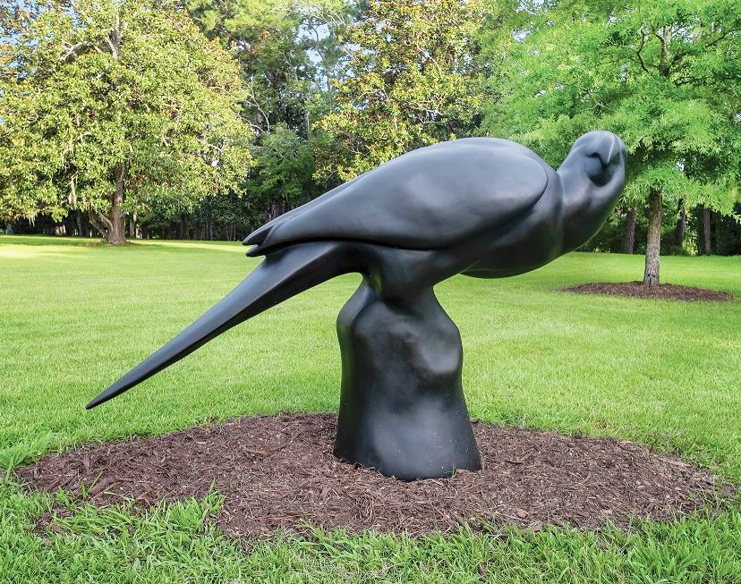 Garden bird statue of parakeet sculpture