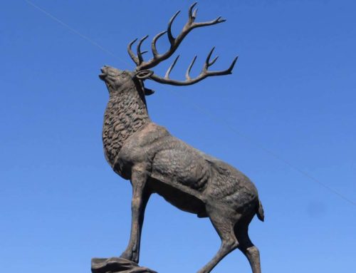 Contemporary patina vivid customized deer sculpture for outdoor decoration