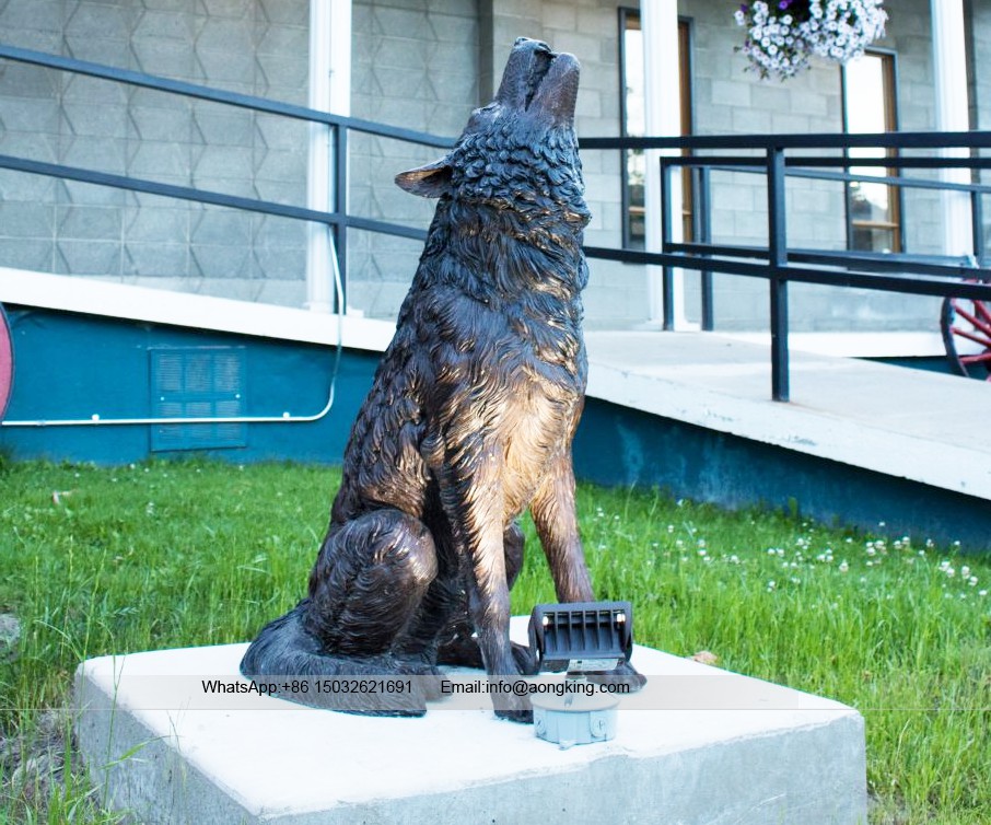 Bronze Wolf Statue Whole, Large Outdoor Wolf Statues