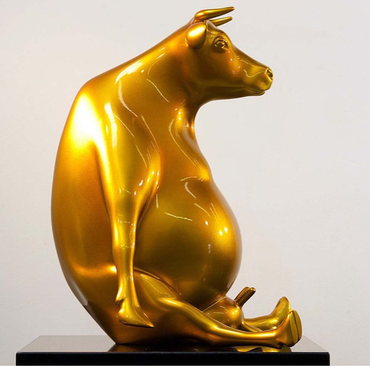 Home Decoration Golden Abstract Art Cow Bronze Statue