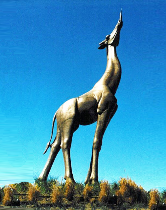 giraffe sculptures for the garden