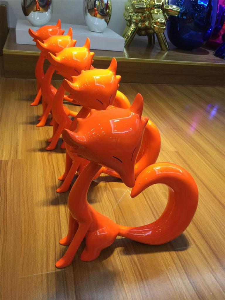 Cartoon Animal Decoration Orange Fox Resin Sculpture