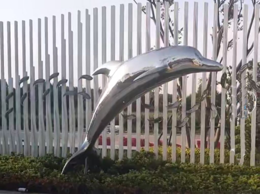 Modern Art Style Stainless Steel Dolphin Sculpture for Garden Ornament