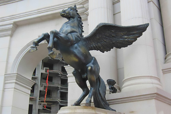 Romantic Pegasus flying horse bronze statue