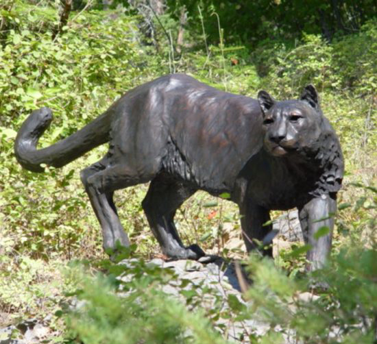 Factory Customized Bronze Monumental big cat sculpture