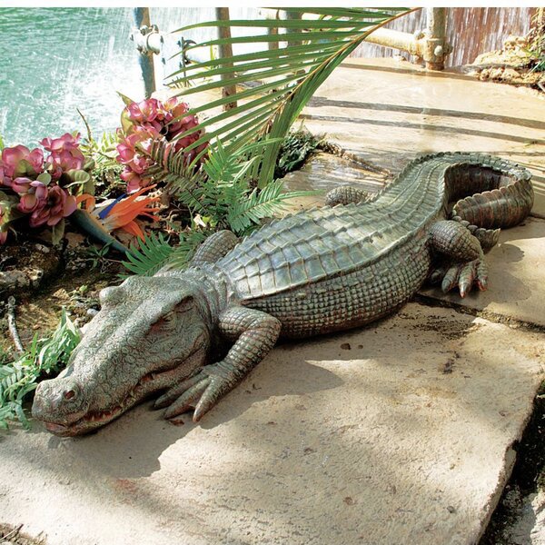 Crocodile Garden Statue
