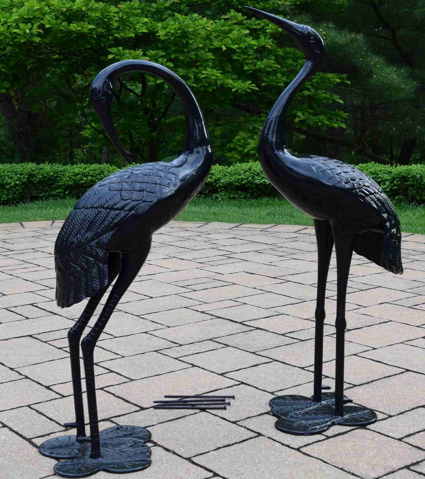Crane Couple Statue