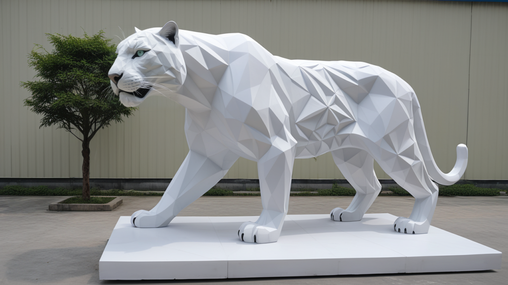 Aongking finished panther animal fiberglass sculpture