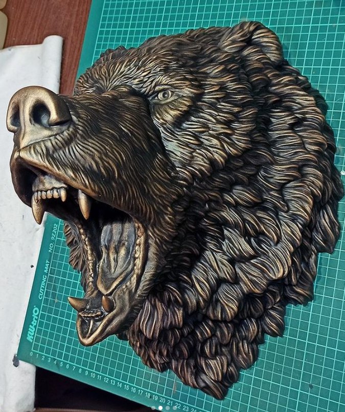 bear head statue