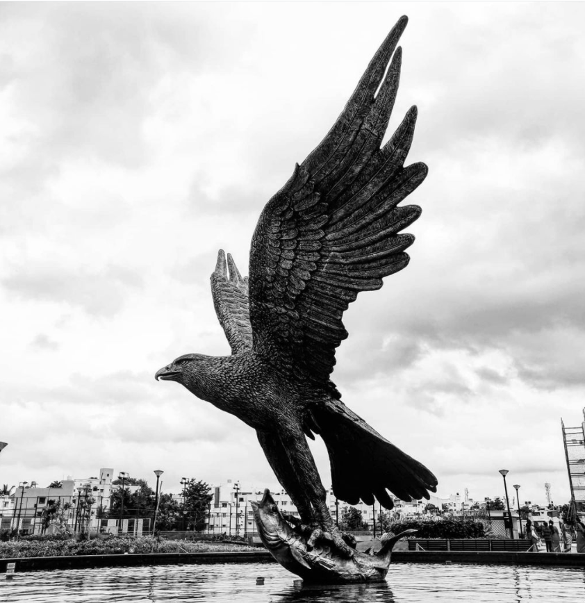 popular large eagle statue