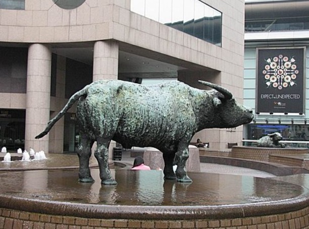 large bull sculpture