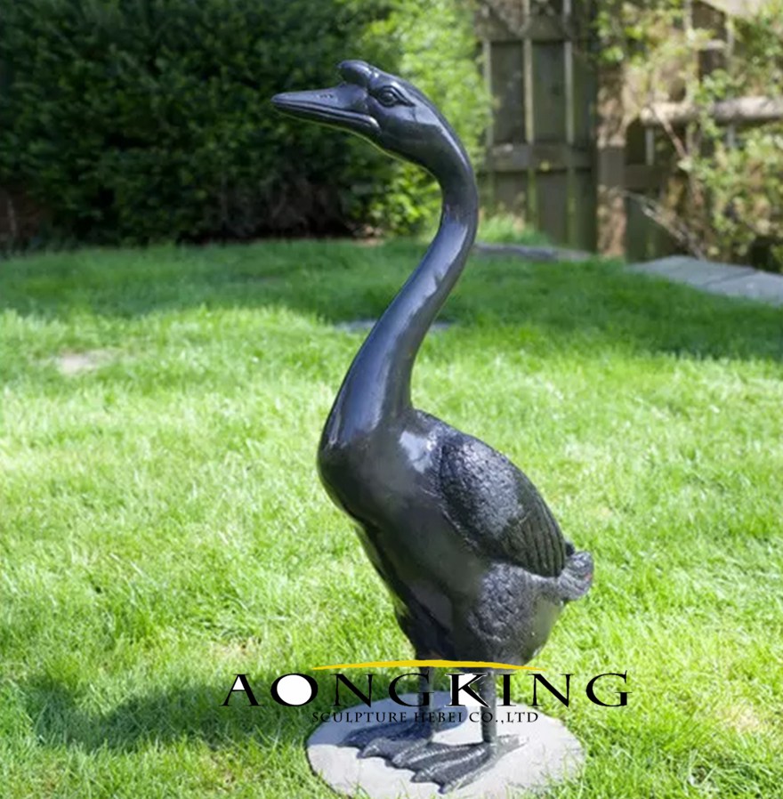 Life Size Bronze Statue Casting Goose Sculpture