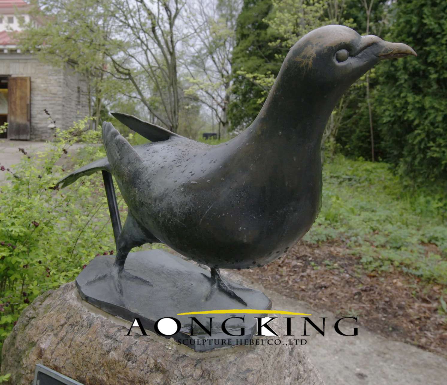 bronze extinct passenger pigeon sculpture