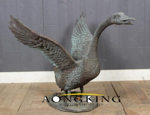 Lifesize Inter Decor Open Mouth Graceful Art Large Bronze Open Wings Goose Sculpture Prepare to Fly